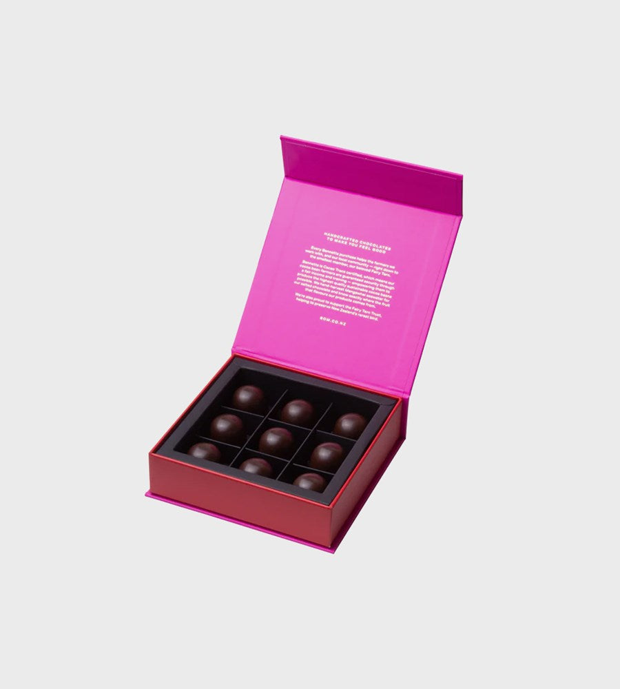 Bennetts of Mangawhai | Dark Chocolate Crispy Salty Caramel | 9 pieces