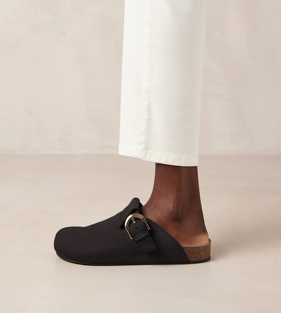 Alohas | Travis Leather Mules | Black