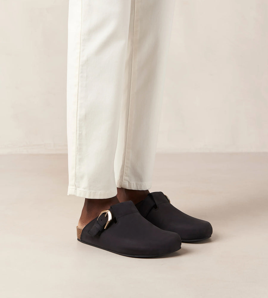 Alohas | Travis Leather Mules | Black