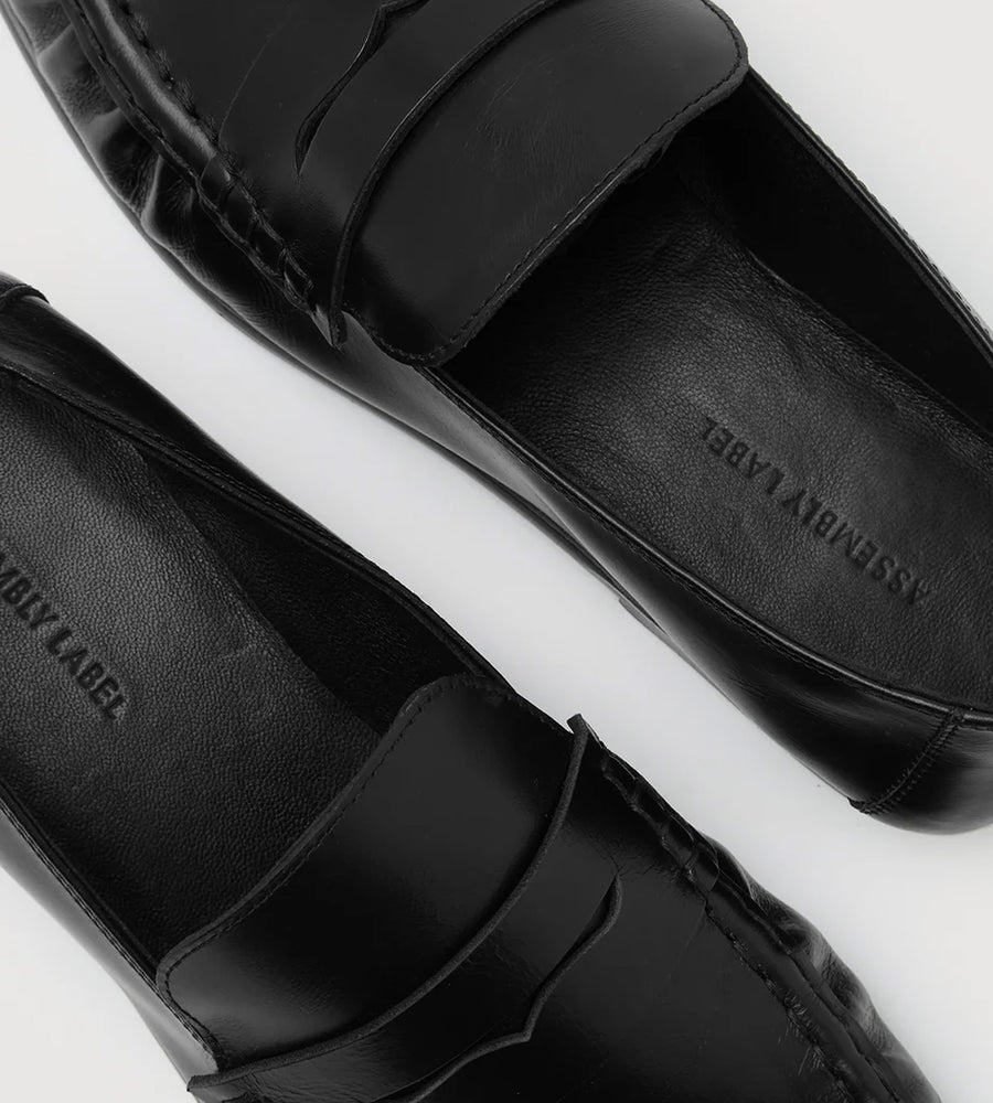 Assembly Label | Avenue Leather Loafer | Black