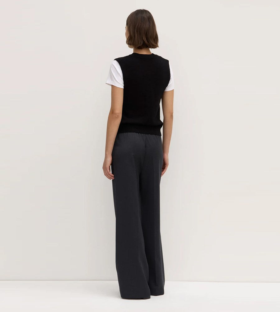 Assembly Label I Corby V-Neck Knit Top I Black
