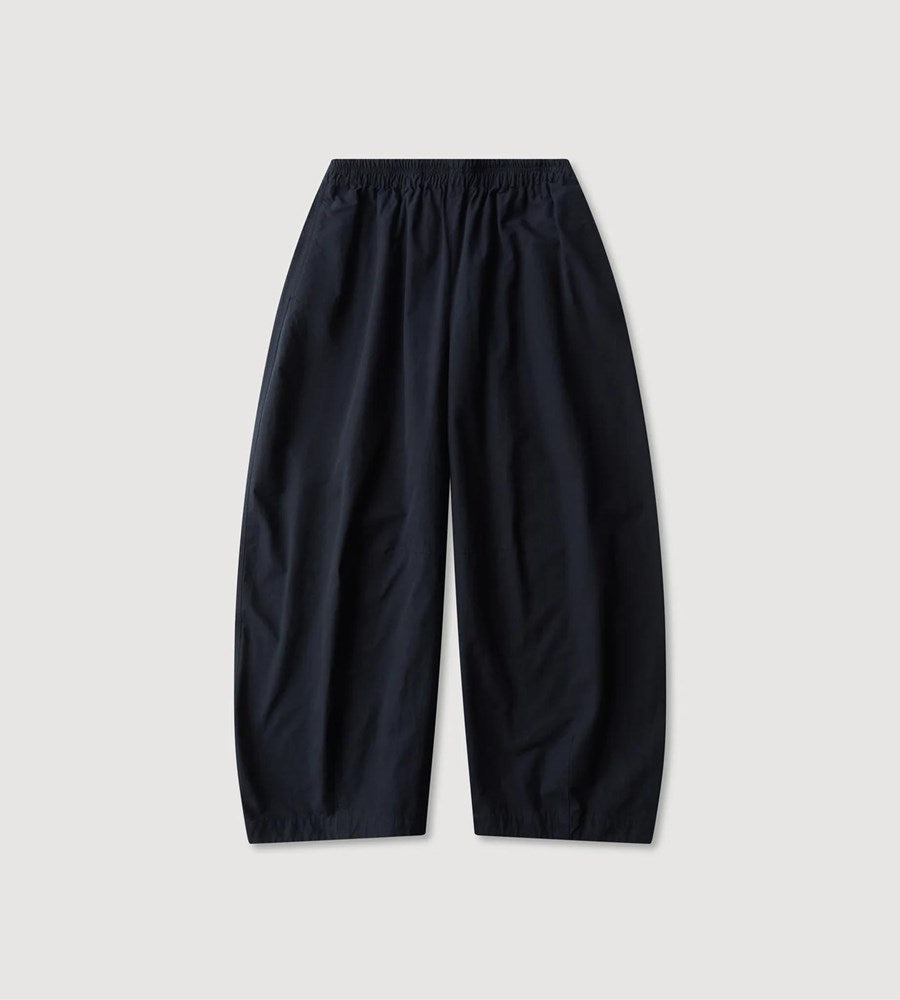 Assembly Label | Lola Barrel Pant | Navy
