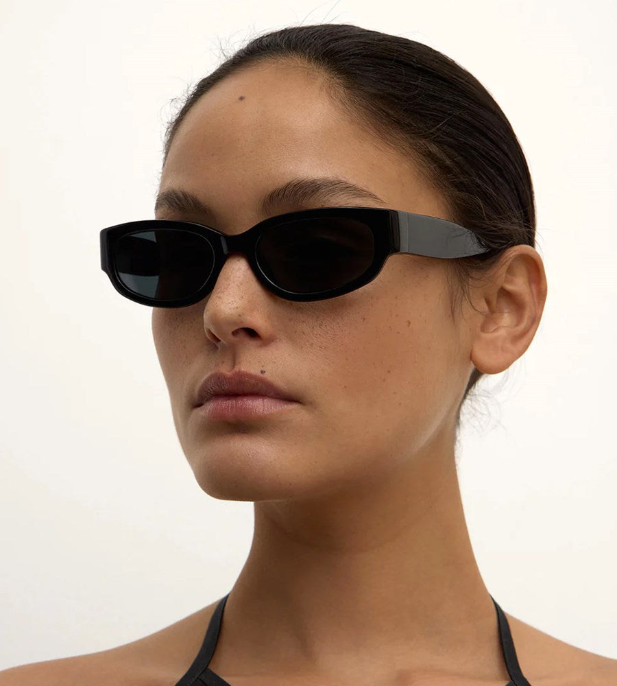 Assembly Label | Wide Square Frame | Black