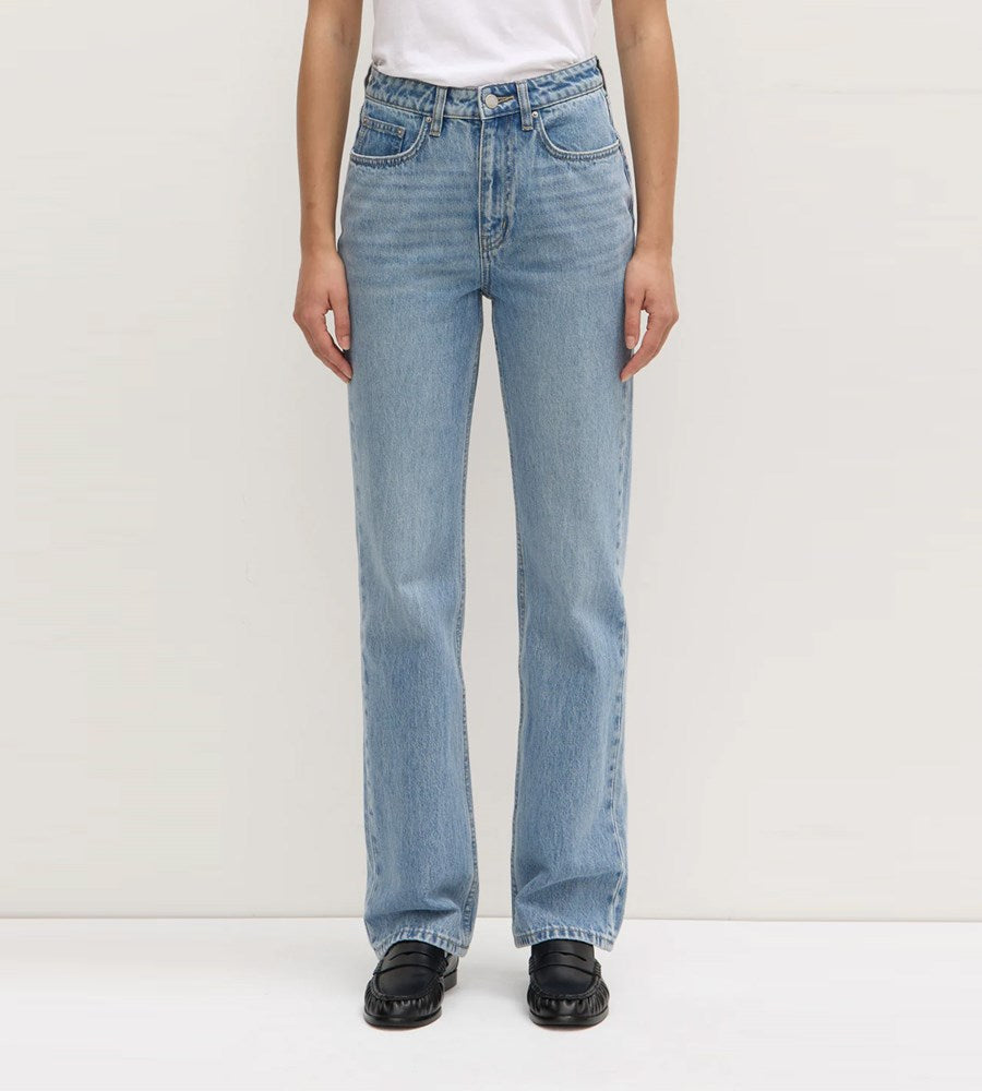 Assembly Label I Womens Classic Straight Leg Jean I Indigo Fade