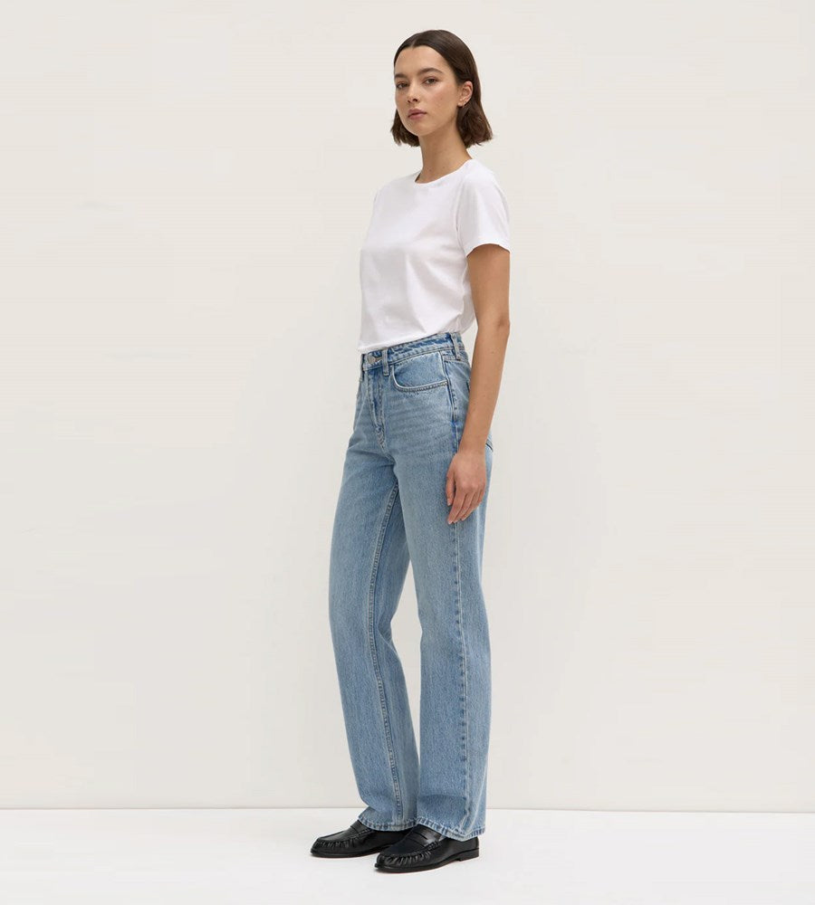 Assembly Label I Womens Classic Straight Leg Jean I Indigo Fade