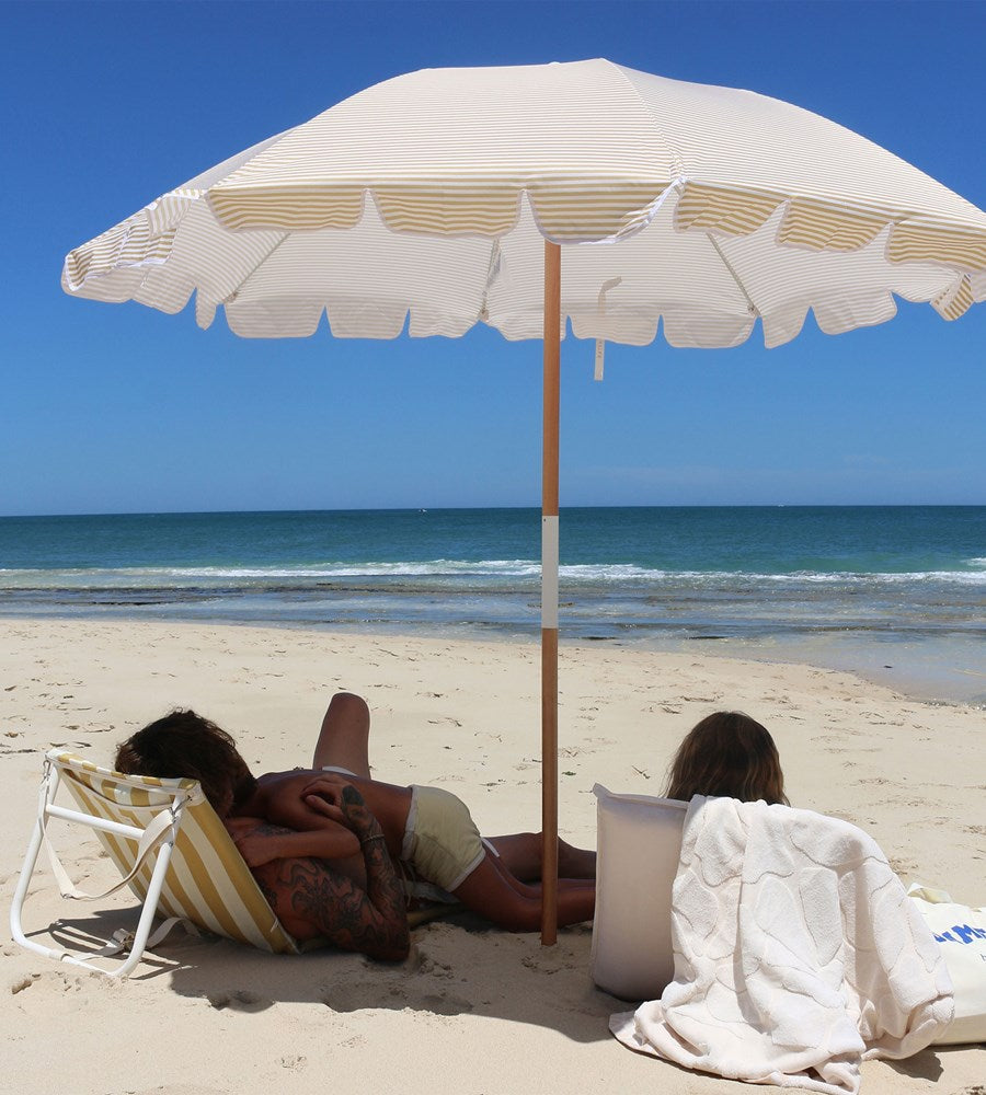 SunnyLife I Beach Umbrella Mango Bay Golden I Mustard Stripe