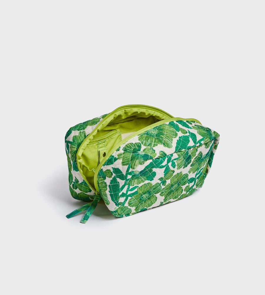 Bonnie & Neil I Toiletry Bag Medium I Leon Emerald