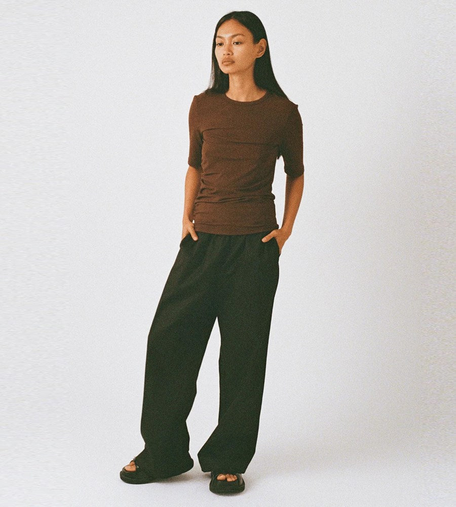 Commonplace | Ruched SS Tee | Choc