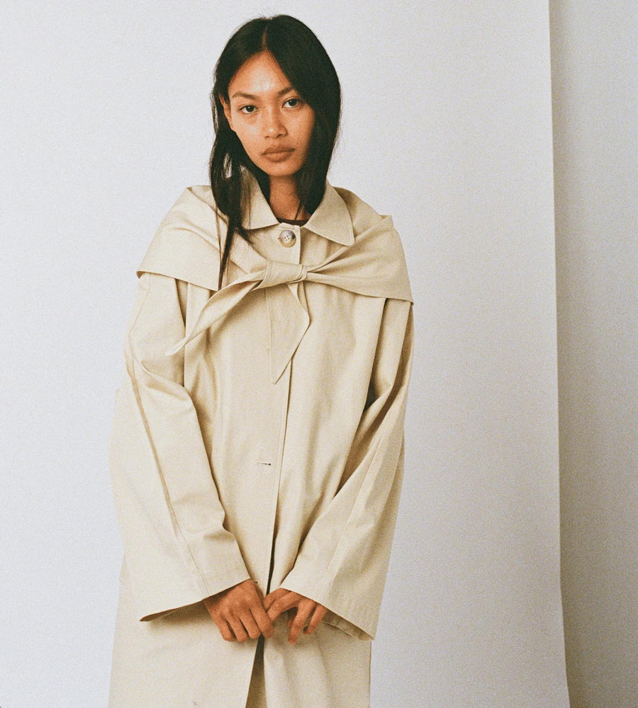 Commonplace | Summer Trench w/ Detachable Scarf | Tan