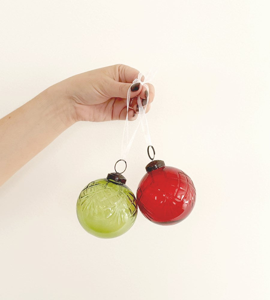 Cut Glass Bauble I Red