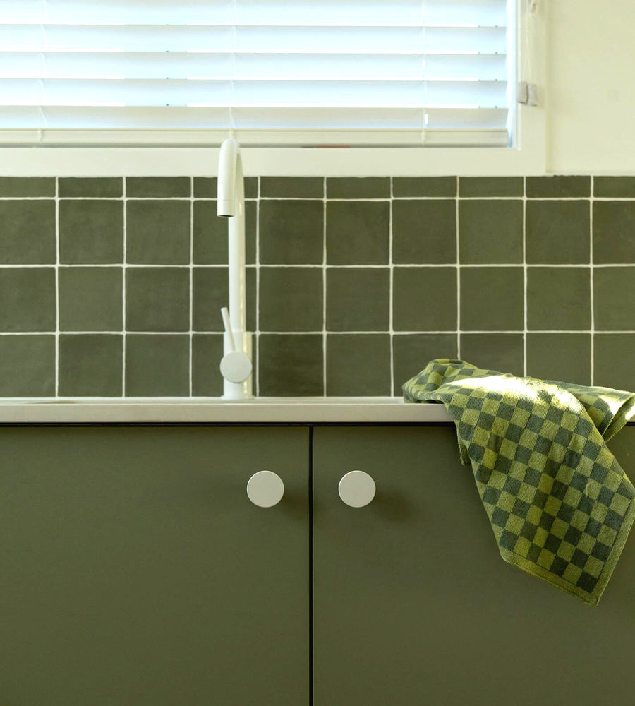 Ecovask | Hand Towel | Avocado Chequer