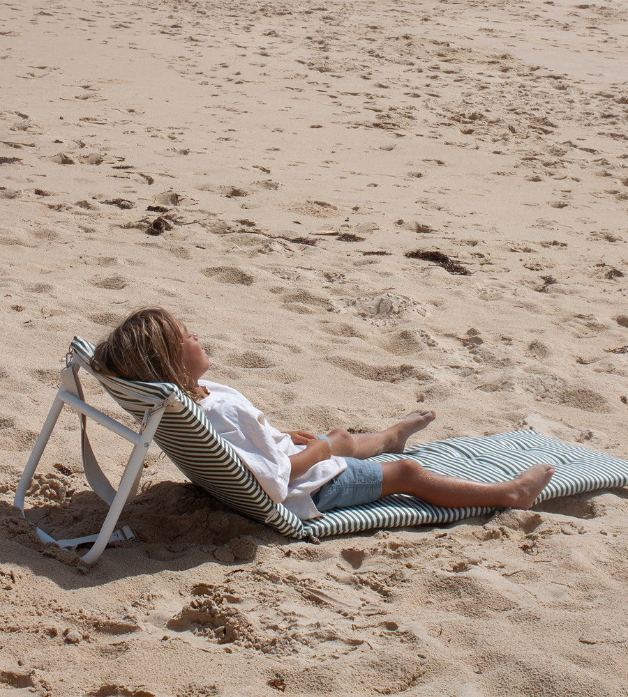 SunnyLife I Reclining Beach Chair The Vacay I Olive