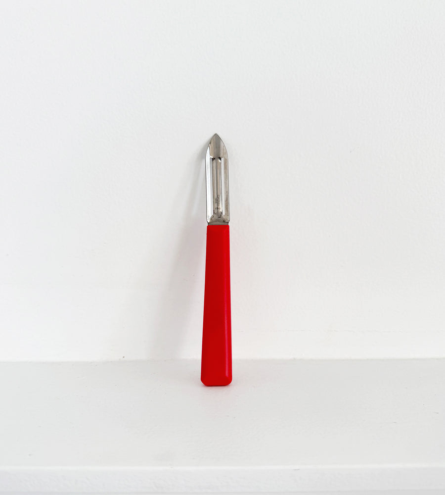 Les Essentiels Peeler Red 6cm