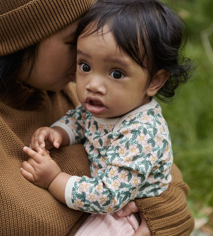 Nature Baby | Long Sleeve Bodysuit | Garland Print