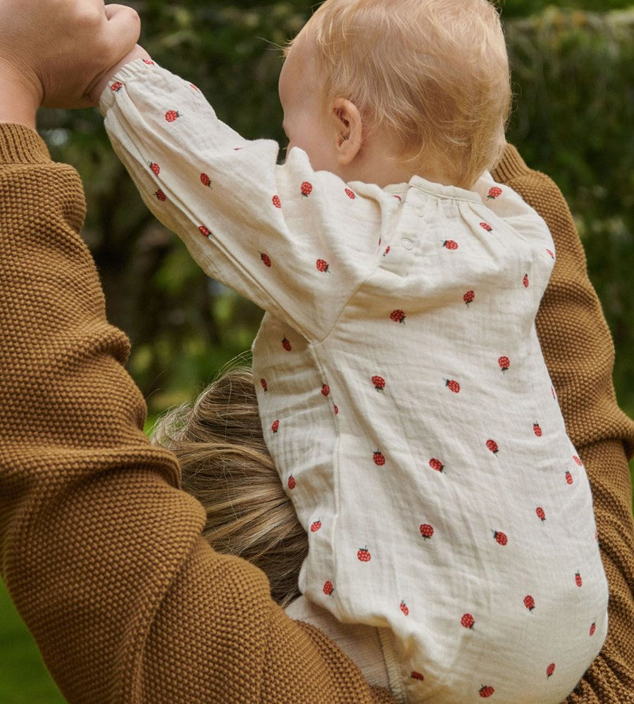 Nature Baby I Meadow Bodysuit I Raspberry Print