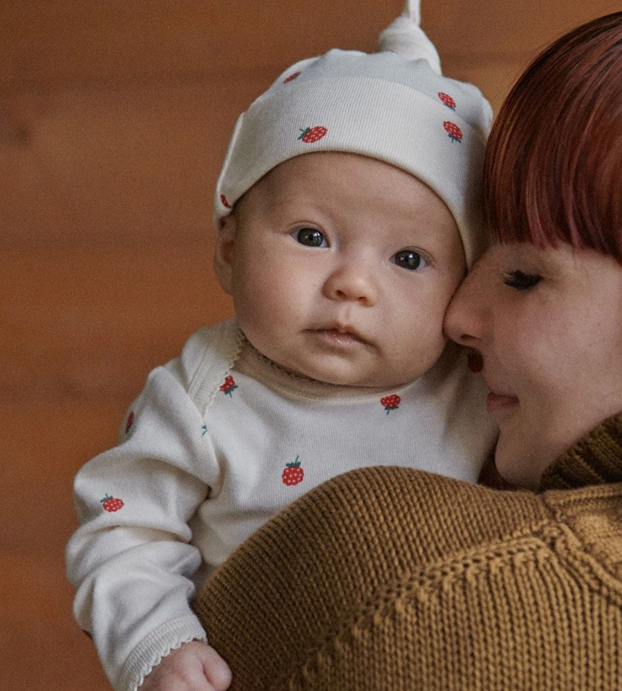 Nature Baby I Cotton Knotted Beanie I Raspberry Print