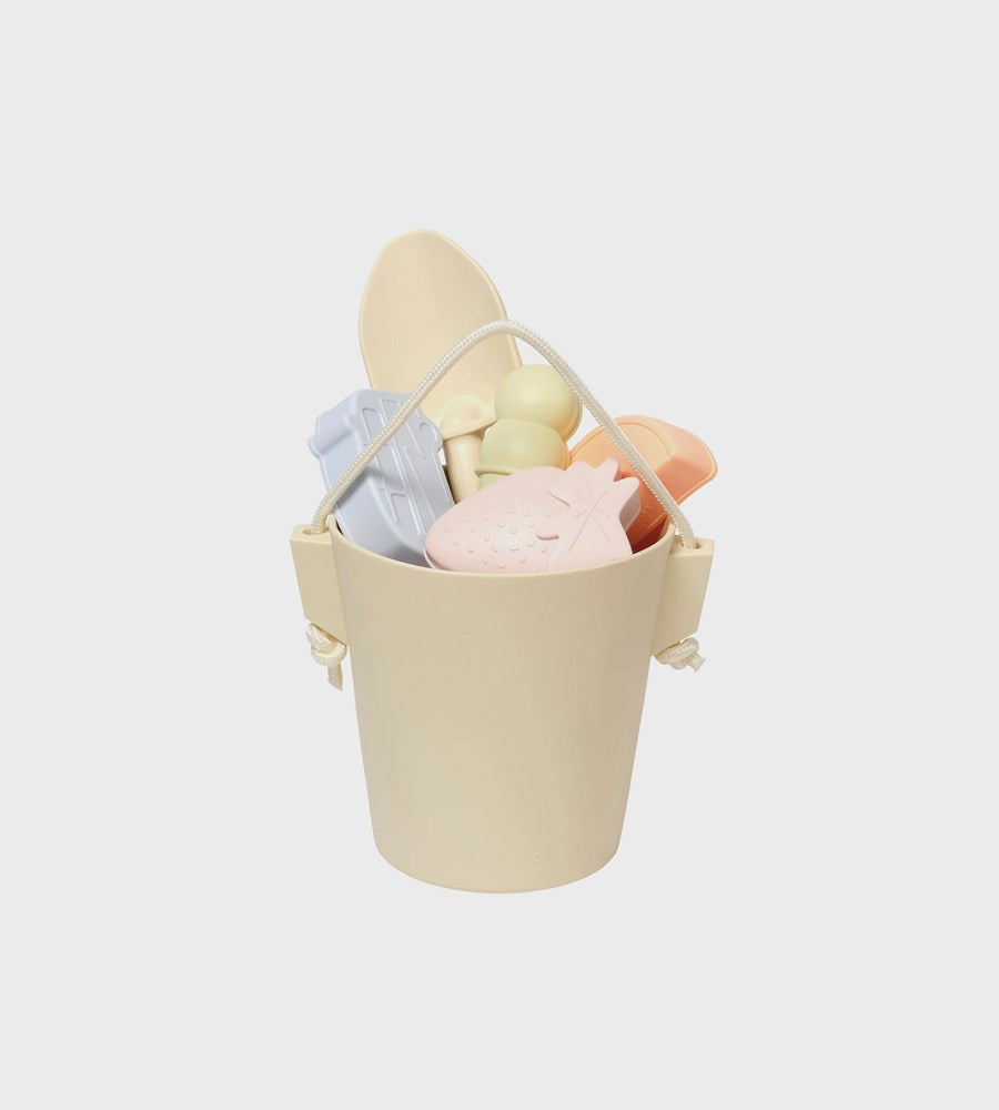 SunnyLife | Silicone Bucket & Spade Set Apple Sorbet Multi