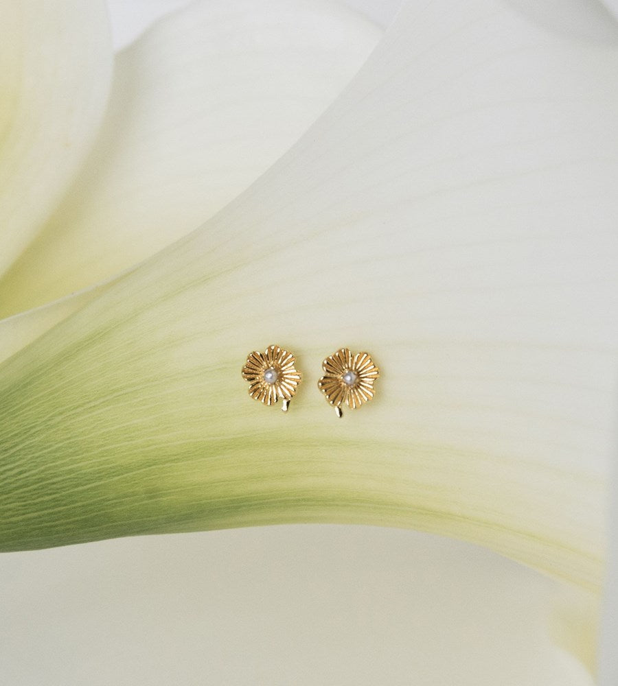 Sophie | Love Lily Studs | Gold