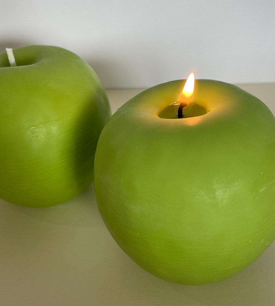 The Apple Candle