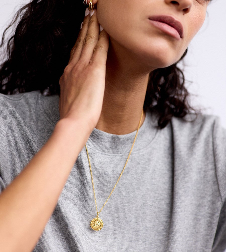 La Dailie | Everyday St Christopher Necklace | Gold