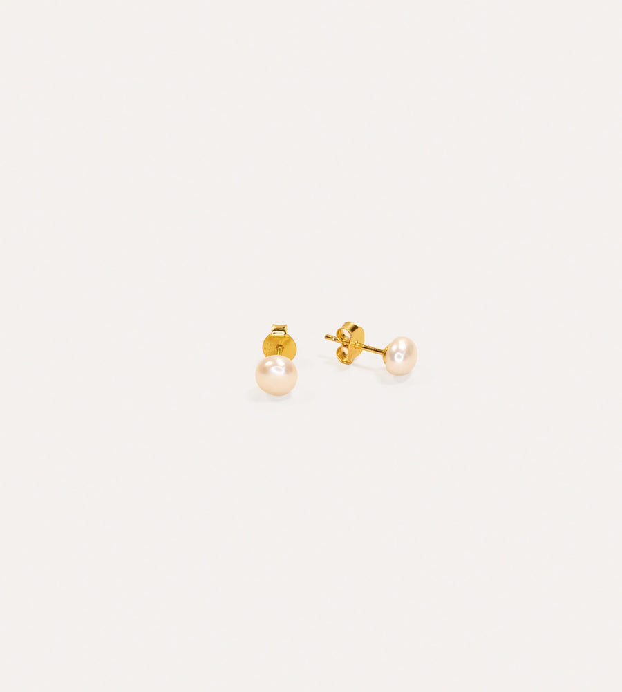La Dailie | The Evelina Freshwater Pearl Studs| Gold