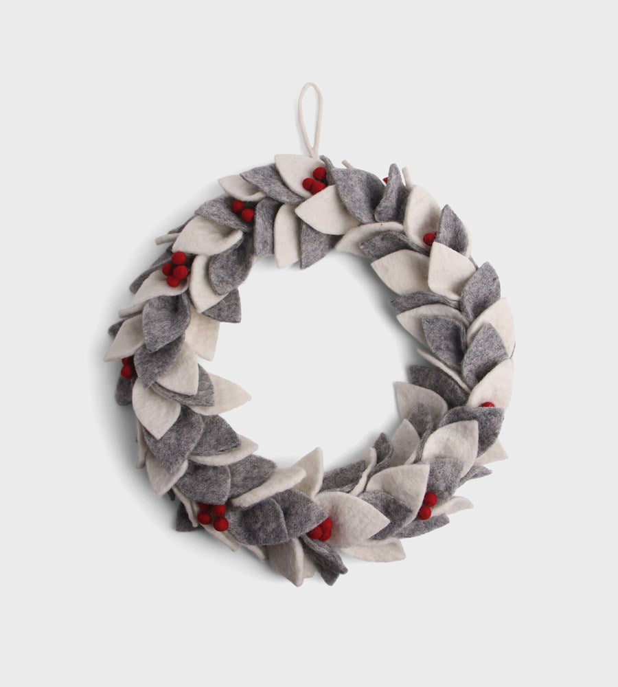 Christmas Decoration | Big White/Grey Wreath with Berries