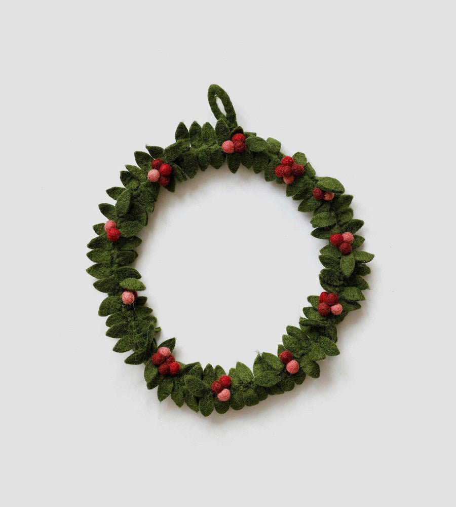 Christmas Decoration | Big Wreath with Red Berries