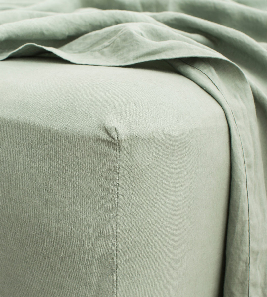 Cultiver | Linen Fitted Sheet | Sage
