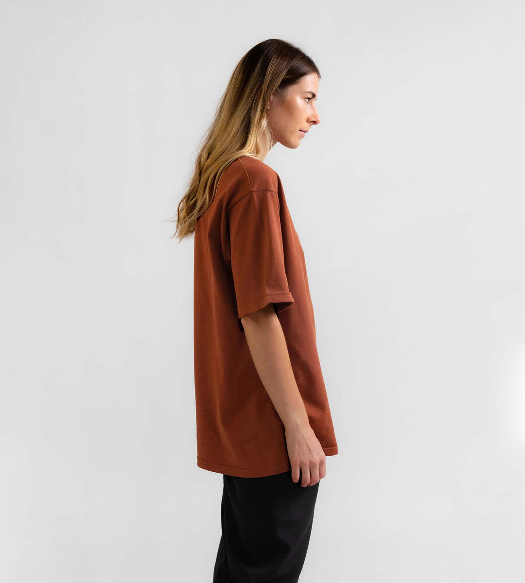 Father Rabbit | Boyfriend T-Shirt | Milk Chocolate