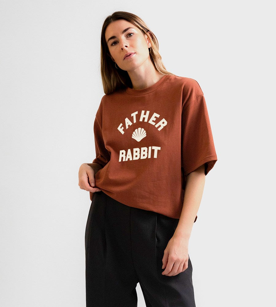 Father Rabbit | Boyfriend T-Shirt | Milk Chocolate | Scallop Print