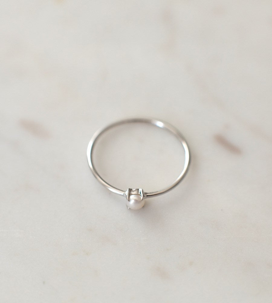 Sophie | Mini Pearl Ring | Silver