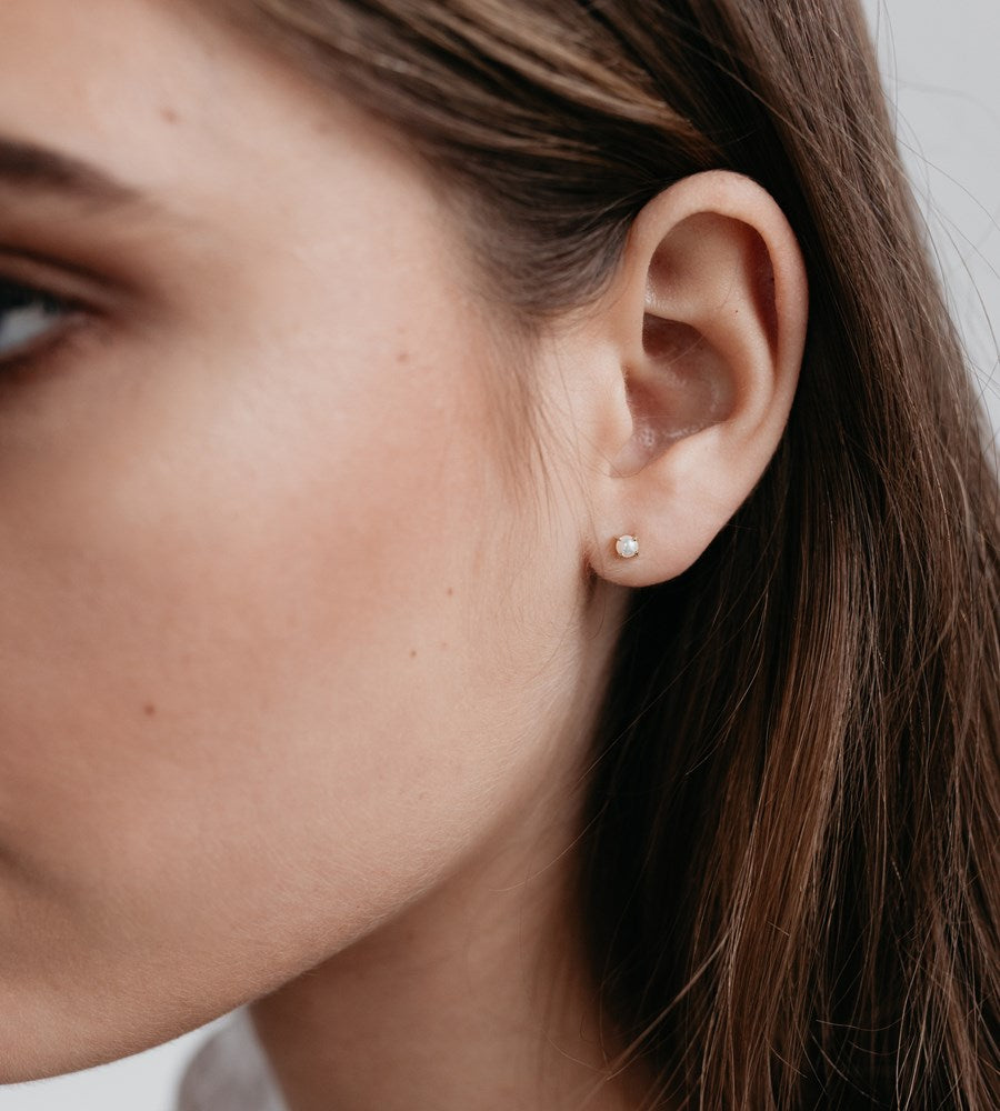 Sophie | Mini Pearl Studs