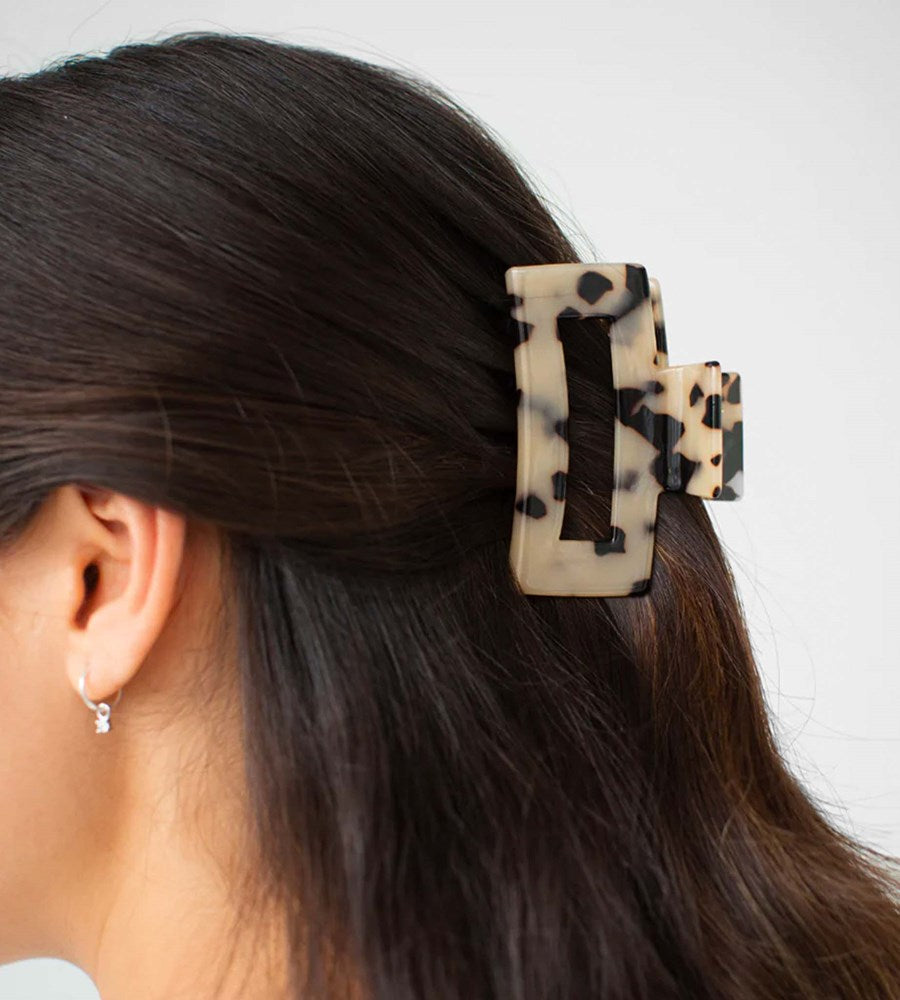 Sophie | Claw Clip Medium | Light Tort